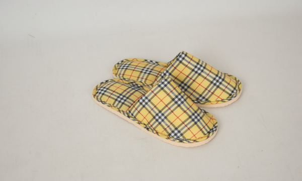 Не оставляйте домашние тапочки в этих местах: привлечете измены и потерю денег