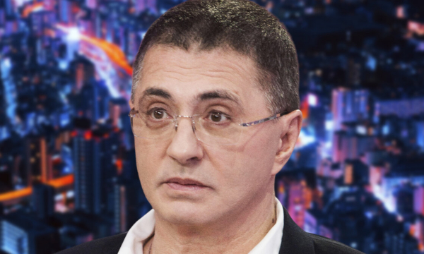 Личная баня, живые и мертвые животные: в каких хоромах поселился доктор Мясников