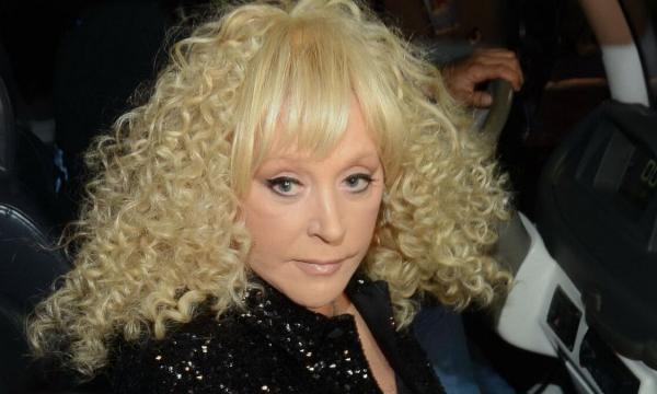 «Перестаралась»: доверившуюся пластическим хирургам Пугачеву подняли на смех (фото)