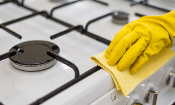 Очистить решетки на плите — не проблема: поможет эффективный дешевый раствор
