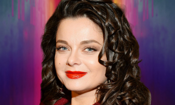 Живет в США, выглядит хуже престарелой матери: от истории сестры Королевой мороз по коже