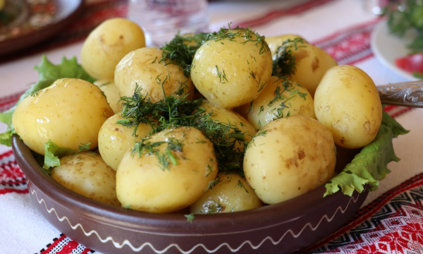 Как сварить картошку в три раза быстрее: получится вкуснее, чем обычно