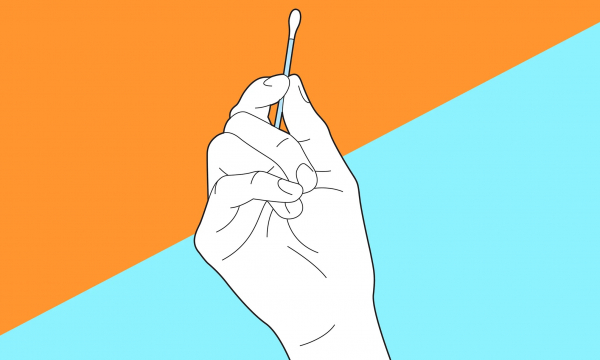 Чем нельзя чистить уши: в списке – ватные палочки и не только